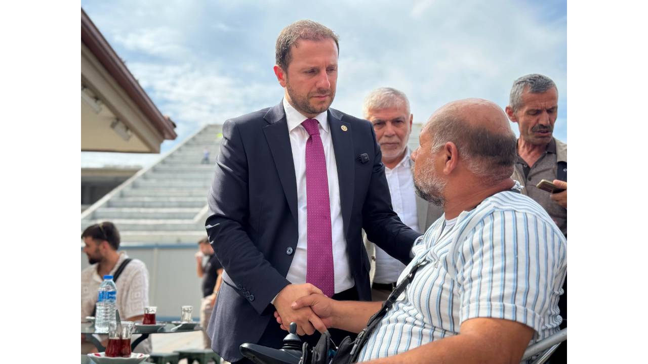 Bursa'da Sahada En Çok Görünce Milletvekili: Ahmet Kılıç Dur Duralak Bilmiyor