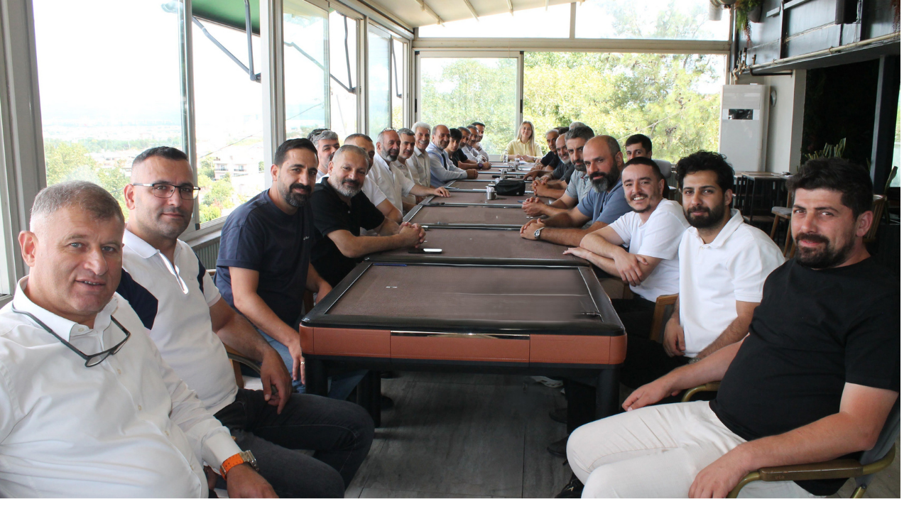 Bursalı Marketçilerden İbrahim Burkay Başkanlığında Kobi̇ Osb’ye Övgü2