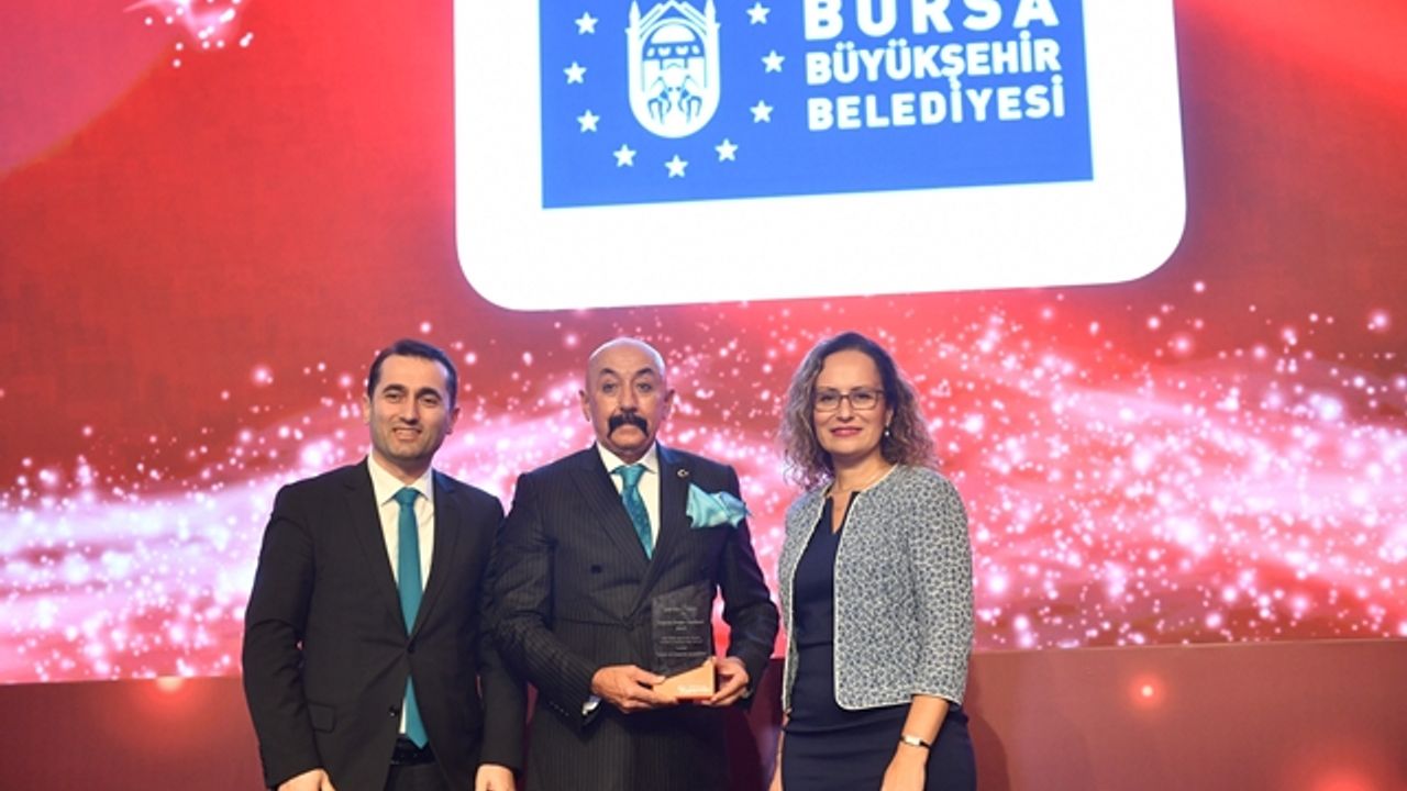 Bursa Büyükşehir’e ‘Yalın Belediyecilik’ ödülü