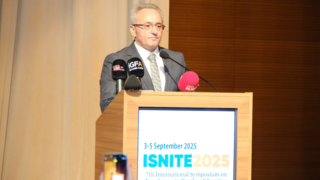 Öğretmen Eğitiminin Geleceği Bursa'da Konuşuluyor: ISNITE 2025 Başladı