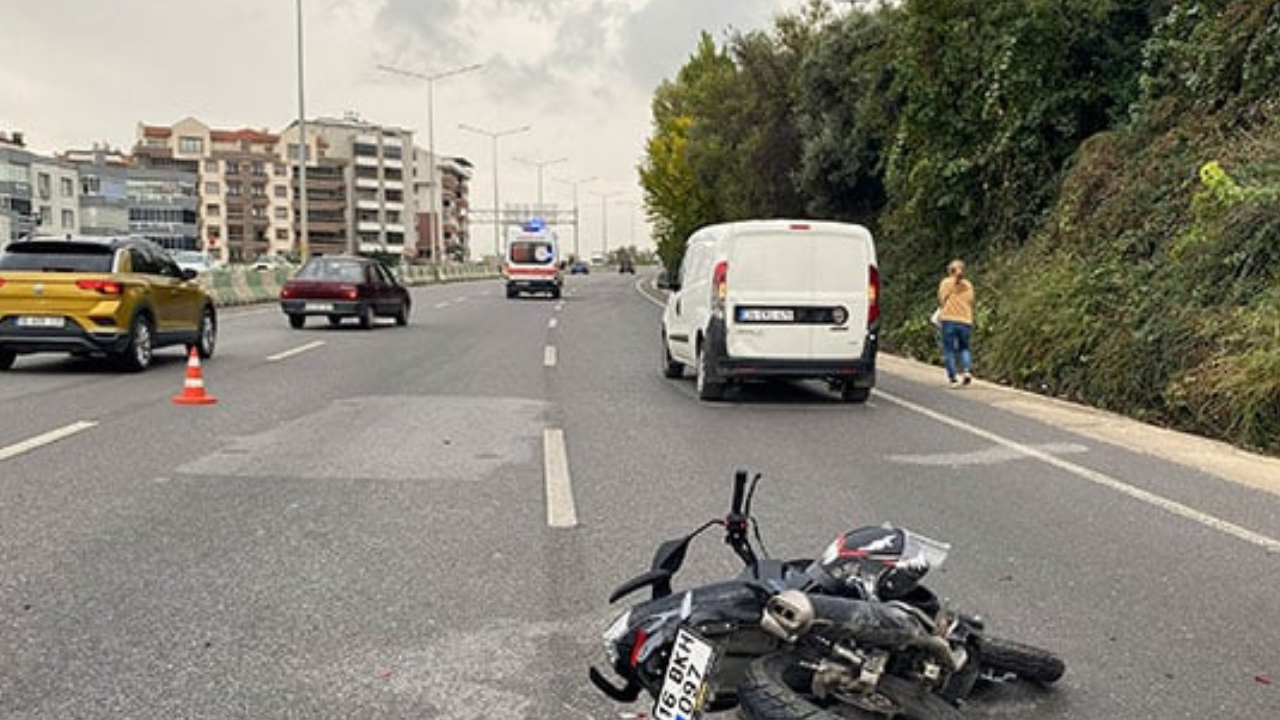 Bursa Mudanya Yolu Üzerinde Kaza! Motosiklet Öndeki Araca Çarptı: 1 Yaralı