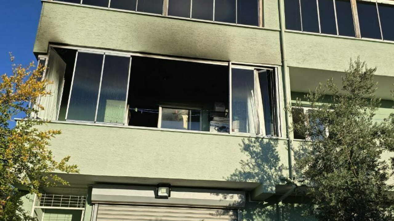 Bursa Mudanya'da Korkutan Yangın! Evleri Yandı, Yaşlı Çift Hastanelik Oldu