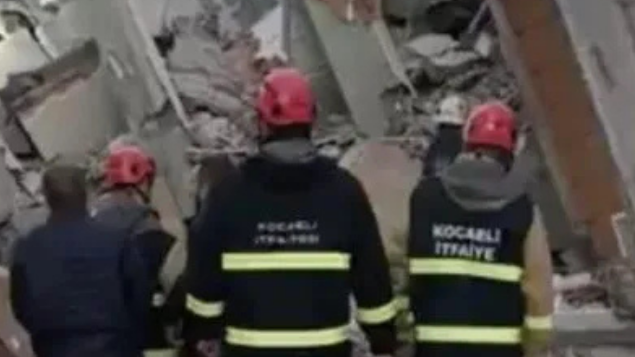 Kocaeli Gebze'de 7 Katlı Bina Çöktü! Enkaz Altında 5 Kişilik Aile Var