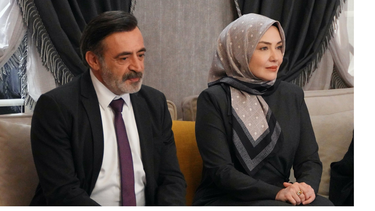 Aynı Yağmur Altında Oyuncuları ve Karakterleri