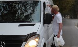 Servis bekleyen emekçilerin yüzleri güldü