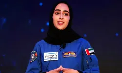 NASA eğitiminden geçen ilk Arap ve başörtülü kadın astronot, uzay yolculuğuna hazır
