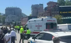 Zonguldak'ta Yaya Geçidinde Kamyonun Çarptığı Kadın Hayatını Kaybetti