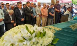CHP Genel Başkanı Özgür Özel, Manisa’da Cenaze Törenine Katıldı