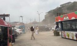 Bartın'ın Turistik İlçesi Amasra'da Şiddetli Fırtına Hayatı Olumsuz Etkiledi