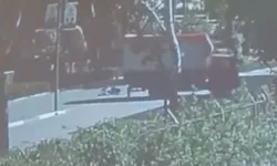 Bursa'da Motosiklet Kamyonun Altına Girdi