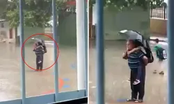 Bu Milletin Vatan Sevgisi Yürek Isıttı: Adana'dan Duygulandıran İstiklal Marşı Anı
