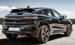 DS N°4 Tanıtıldı: Elektrikli Premium Otomobilde Golf Fiyatına Yeni Seçenek