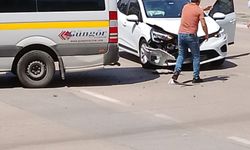 Bursa Erikli Caddesi'nde Trafik Kazası Meydana Geldi
