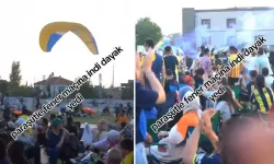 Galatasaray Bayraklı Paraşütçü, Fenerbahçeli Taraftarların Arasına İndi,