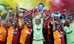 Galatasaray Şampiyonluğu Taraftarlarıyla RAMS Park’ta Kutladı