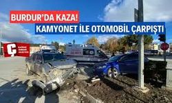 Burdur’da Kamyonet ile Otomobil Çarpıştı: Aynı Aileden 3 Kişi Yaralandı