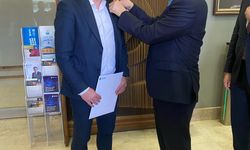 İYİ Parti'den istifa etti ve Deva partisi'^ne geçti