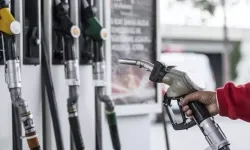 Akaryakıt Fiyatlarına Yeni Zam: Benzin 50 TL’yi Aştı