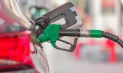 Akaryakıtta Büyük İndirim Kısa Sürdü: Motorin Yeniden 50 TL'yi Aştı
