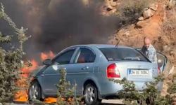 Bursa'da Otobanda Alev Alan Otomobil İçin Sürücü Böyle Mücadele Etti