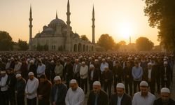 Kurban Bayramı Namazı Saati 2025: Hangi Şehirde Kaçta Kılınacak, Evde Kılınır mı?