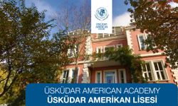 Üsküdar Amerikan Lisesi'nden LGBT Afişi Açıklaması: "Okul Yönetiminin Bilgisi Dışında Asıldı"