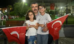 Bursa Yıldırım Al Bayraklarla Donatıldı