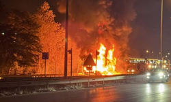 Ankara Yolu Mahşer Yerine Döndü: Alev Alan TIR, 8 Kilometre Boyunca İlerledi