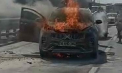 Bursa Acemler'de Korku Dolu Anlar: Otomobil Alev Alev Yandı