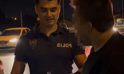 Bursa'da Korku Dolu Kovalamaca: Polisten Kaçarken Uyşturucuyu Attı, O Anlar Kamerada