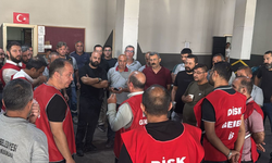 Karşıyaka Belediyesi İşçilerinden Maaş Protestosu: "Mücadeleden Başka Çare Kalmadı"