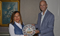 Bursa'da Aşık Veysel Rüzgarı Esti: "Gençleşen Türküler" Sezon Açılışı Yapıldı!