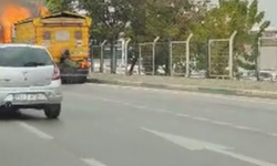 Bursa'da Korku Dolu Anlar: Seyir Halindeki Kamyon Alev Alev Yandı!