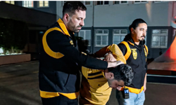 ADANA'DA DEHŞET ANLARI: KÜÇÜK KIZINA ŞİDDET UYGULAYAN SURİYE UYRUKLU BABA GÖZALTINDA!