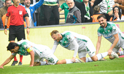 Bursaspor, Kahramanmaraş İstiklalspor'u Devirdi! Zirveyle Fark 1'e İndi