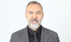 Erhan Öztürk'ten Esnaf Uyarısı: Kırtasiyecinin Zincir Market Kabusu Sona Erdi mi?