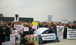 Ev Hayali Kabusa Dönüştü: Atış Yapı Mağdurları Çaresizliklerini Siyah Balonlarla Gökyüzüne Bıraktı!