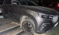 Son anda frenle kurtuldu! Merdivenleri fark etmeyen sürücü ölümden döndü