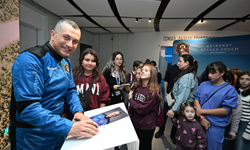 Türkiye’nin 3. Astronotu Gökhan Erdem Uzay Deneyimini GUHEM’de Öğrencilerle Paylaştı