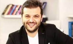 Candaş Tolga Işık Kimdir? Kaç Yaşında ve Nereli? İşte Candaş Tolga Işık'ın Hayatı ve Kariyeri