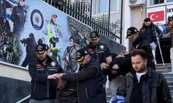 İstanbul'da Yeni Nesil Çetelere Dev Operasyon! Kadın Tetikçi Ayrıntısı Kan Dondurdu: İş Yeri Kurşunlayıp Haraç İstediler