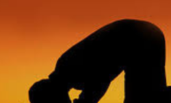 Tilavet Secdesi Nasıl Yapılır? Namazda ve Namaz Dışında Tilavet Secdesi Rehberi (Diyanet)