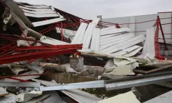 Bursa Nilüfer'de iki kaçak iş yeri yıkıldı