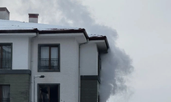 Elazığ TOKİ Konutlarında Korkutan Yangın: 11 Kişi Dumandan Etkilendi!