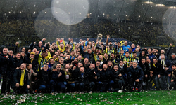 (ÖZET) Fenerbahçe Dev Derbiyi Kazandı! Süper Kupa’nın Sahibi Oldu | Galatasaray – Fenerbahçe Maç Sonucu: 0-2