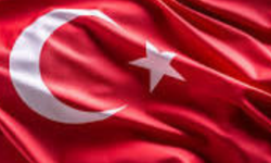 Bağımsızlığın ve Onurun Simgesi: Türk Bayrağı Neden Önemlidir? Türk Bayrağımızın Tarihi Kökenleri ve Anlamı