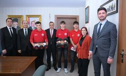 Bursa'dan Robot Yarışması Gururu: Ahmet Necati Yılmaz MTAL Türkiye Birincisi Oldu