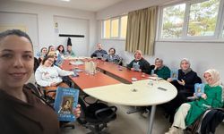 İnegöl'de Öğretmenler 'Gece Açan Çiçekler' Kitabını Değerlendirdi