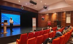 İnegöl'de TEKNOFEST ve DENEYAP Bilgilendirme Toplantısı Düzenlendi