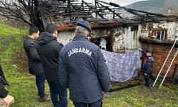 Orhaneli'nde Ev Yangını: 2 Vatandaş Hayatını Kaybetti